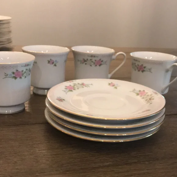 Crown Ming china bird of paradise floral pattern 4 cups and saucer set euc (a) - Picture 8 of 8